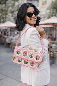Sac à bandoulière rose perlé et brodé à motifs floraux, sac à main artisanal fait main avec perles, élégant pour les soirées et le quotidien - Product Image 3