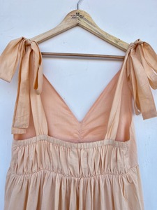 Robe longue bohème en coton à col en V pour femme, avec bretelles à nouer, sans manches, tenue d'été pour les vacances à la plage, fabricant en gros - Product Image 5