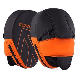 Vendas de boxeo de cuero y PU duraderas blancas y negras al por mayor para entrenamiento de combate con cierre de gancho y bucle - Product Image 1