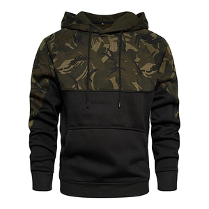 Sweat à capuche camouflage 2026 à manches raglan en tissu tricoté, coupe décontractée, motif noir et vert, pour homme, idéal pour l'automne - Product Image 1