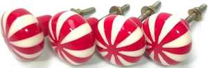 Bouton de meuble rond en résine émaillée rouge et blanc, motif ange de Noël, écologique, avec vis et écrou, pour décoration de fêtes - Product Image 2