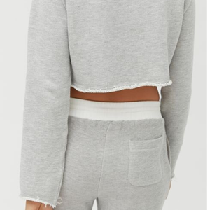 Nueva Sudadera Corta Personalizada de Invierno para Mujer con Logotipo Frontal, Tejido de Forro Polar, Secado Rápido y Ligera - Product Image 4