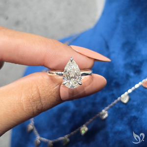 แหวนเพชรทรงลูกแพร์ 3 กะรัต ได้รับการรับรองจาก IGI เพชรเพาะเลี้ยงสำหรับงานหมั้น ทองคำแท้ 10K แหวนเพชรเม็ดเดี่ยวทรงโซลิแทร์ พร้อมวงแหวนรอบเพชรแบบซ่อน - Product Image 5