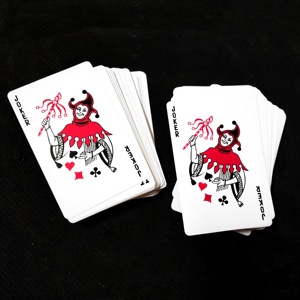 Nouvelle arrivée boîte de cartes à jouer en bois faite à la main avec 5 cinq dés colonne à double pont caractéristiques familiales en laiton incrusté - Product Image 6