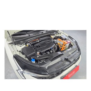 Kia K5 Prestige 2024, 17,771 km, Automático, Asientos de Cuero, Volante a la Izquierda, Norma de Emisiones Euro V, Cámara Trasera - Product Image 6