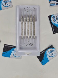 Juego de 5 Espátulas Dentales de Resina de Alta Calidad, Restauración de Relleno Compuesto, Acero Inoxidable, Agarre Ergonómico Manual - Product Image 6