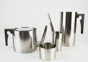 Minimalist <b>Stainless</b> <b>Steel</b> Sugar and Creamer <b>Set</b> Round Metal Serving <b>Pots</b> Smooth Surface Rust Resistant Design - Product Image 4