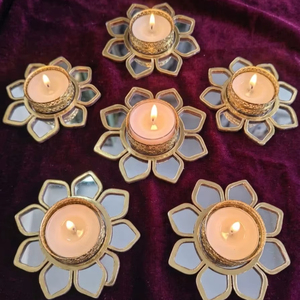 เชิงเทียนลายดอกบัวแบบกระจกสะท้อนแสงสำหรับตกแต่งเทศกาลดีวาลีปี 2026 ตกแต่งบันได ตกแต่งระเบียง ตกแต่งรังโกลี - Product Image 1