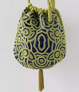 Sac Potli en coton brodé traditionnel indien fait main pour mariage, sac seau écologique avec fermeture à rabat - Product Image 3