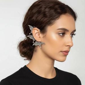 Manchette d'oreille papillon argentée, aile de fée elfe, sans perçage - Product Image 1