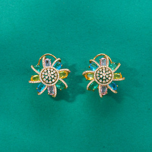 Dernières boucles d'oreilles tendance avec zircon cubique et laiton plaqué rhodium, style classique pour femme, bijoux d'anniversaire d'Inde - Product Image 6