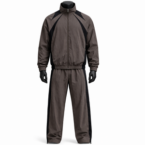 Ensemble de survêtement coupe-vent pour homme, léger, tissé, veste zippée intégrale, pantalon coupe droite, logo personnalisé, survêtement OEM - Product Image 1