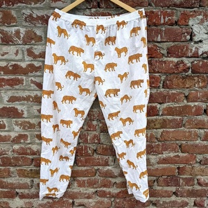 ชุดนอนผ้าฝ้ายพิมพ์ลายบล็อกสำหรับผู้หญิง ขายดีปี 2026 ระบายอากาศได้ดี ลายเสือดาว เหมาะสำหรับทุกฤดู - Product Image 1