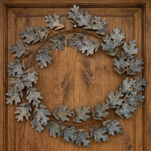 Corona de Hojas de Roble Rústica de Metal Galvanizado, Acabado de Zinc Envejecido, Decoración Festiva de Otoño para Puerta Principal, Decoración de Pared para Días Festivos - Product Image 3