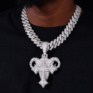 Collar con Colgante de Cabeza de Cabra para Hombre, Plata 925, con Diamantes de Moissanita, Cadena de Lujo con Diamantes Certificados - Product Image 3