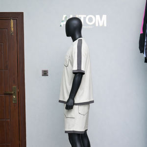 ชุดเสื้อยืดฤดูร้อนสำหรับผู้ชาย ชุดกีฬา 2 ชิ้น ชุดออกกำลังกาย พิมพ์ลายแบรนด์ได้ตามสั่ง เสื้อแขนสั้น กางเกงขาสั้นสองชิ้น - Product Image 4