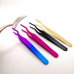 Pinzas Curvas para Cejas de Acero Inoxidable, Chapadas en Oro, Modernas, de Lujo y Duraderas, para Dar Forma a las Cejas y Eliminar el Vello Facial - Product Image 5