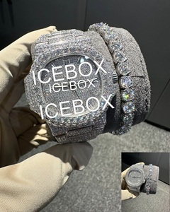 Montre en Moissanite Carrée Givrée avec Cadran en Verre, Boîtier en Acier Inoxydable, Bracelet à Fermoir, Résistance à l'Eau 10 ATM, Style Hip Hop - Product Image 2