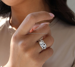 แหวนเพชร IGI Lab Grown ทรงวินเทจ ทอง 14k สีเหลือง ทำมือ สำหรับงานแต่งงาน/หมั้น แหวนทองคำขาวคุณภาพสูงสำหรับทุกเพศ เหมาะสำหรับงานฉลองครบรอบ - Product Image 1