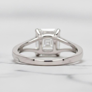 แหวนหมั้นเพชรทรงแอสเชอร์ 2 กะรัต ทองคำขาว 14k ชุบแพลตตินั่ม เพชรเพาะเลี้ยงในห้องปฏิบัติการ ดีไซน์คลาสสิกสำหรับทั้งชายและหญิง ได้รับการรับรองจาก IGI - Product Image 4