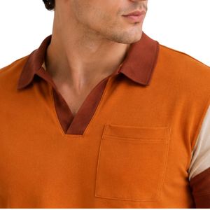 Conjunto de Camiseta Polo y Pantalones Cortos para Hombre en Naranja Quemado Personalizado, Diseño de Cuello y Bolsillo en Contraste, Atuendo Casual de Verano de Dos Piezas con Logotipo Personalizado - Product Image 3