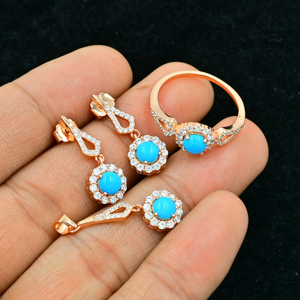 Conjunto de Joyería Fina para Mujer con Pendientes, Anillo y Collar de Plata de Ley 925 con Gema de Turquesa Redonda - Product Image 2