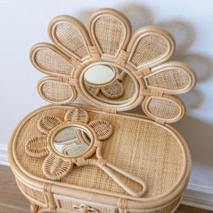 Mini vintage style rattan hand <b>mirror</b> <b>with</b> custom logo best price flower shape child baby handheld <b>mirrors</b> - Product Image 2
