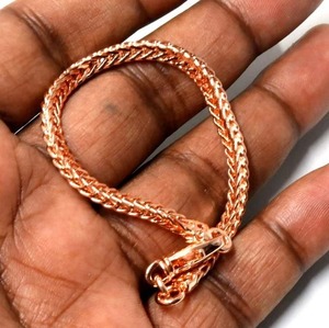 Collier chaîne à maillons en alliage de cuivre plaqué or 18 carats avec design couronne sertie de griffes, bijoux hip-hop unisexe, cadeau - Product Image 3