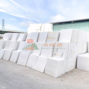 Carreaux de marbre blanc pur naturel, finition polie de luxe, pour revêtement de sol et pavage, idéal pour la conception intérieure des hôtels, villas et complexes hôteliers. - Product Image 3