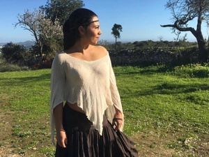 เสื้อคลุมโปโลสไตล์โบฮีเมียน น้ำหนักเบา ทรงเอซิมเมตริก ผ้าถักแบบเปิด ดีไซน์พิกซี่  เสื้อผ้าสไตล์เอลฟ์ แฟรี่ สำหรับงานเทศกาล  เสื้อคลุมโบฮีเมียนแบบเลเยอร์สำหรับผู้หญิง - Product Image 3