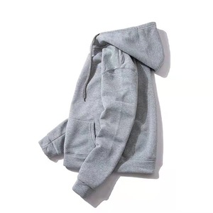 Sweat-shirt à capuche décontracté épais avec doublure en polaire douce, poche kangourou, poignets et ourlet côtelés pour un usage quotidien - Product Image 1
