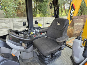 รถตักล้อยาง Caterpillar 432E ขับเคลื่อน 4 ล้อ เครื่องยนต์ดีเซล 75 กิโลวัตต์ สำหรับงานก่อสร้างและงานเกษตร - Product Image 5