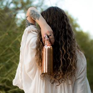 Premium Quality Copper Hammered <b>Bottle</b> Indian Customized Shape Antique Copper Shinning <b>Bottle</b> Handmade Outdoor Water <b>Bottle</b> - Product Image 1