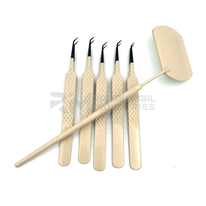 Pince à cils RMI en acier inoxydable, pince d'isolation à pointe en fibre, revêtement poudré couleur nude, pointe argentée, outil professionnel pour cils - Product Image 6
