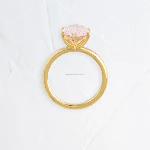 Bague solitaire en or jaune avec diamant rose taille ovale, bague de fiançailles minimaliste pour femme, bague de promesse classique de luxe, cadeau pour elle - Product Image 3