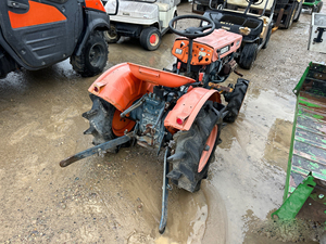 Tractor Utilitario B6000 4WD 210HP con Transmisión por Engranajes para Uso Agrícola, Equipo de Calidad, Suministro de Fábrica, Venta al Por Mayor - Product Image 5