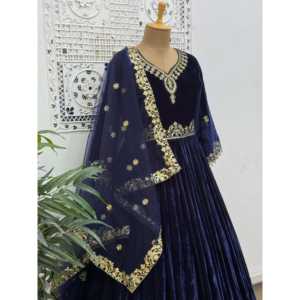 Hermoso vestido largo indio y paquistaní con bordado y lentejuelas El trabajo incluye diseño Dupatta Pent - Product Image 3