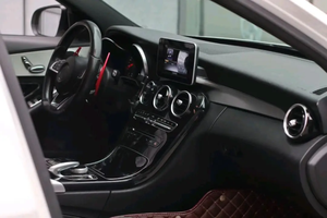 Mercedes-Benz Clase C Sedán 2015, 5 Asientos, Interior de Cuero, Faros LED, Neumáticos R18, Volante a la Izquierda, Gasolina, Automático, Aire Acondicionado - Product Image 2