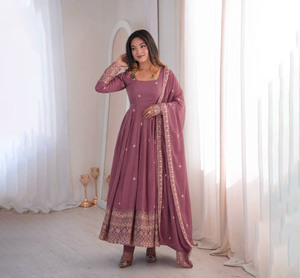 Nouvelle robe de mariée ethnique indo-pakistanaise robe de soirée en Georgette broderie robe de travail Dupatta Anarkali avec taille naturelle - Product Image 1