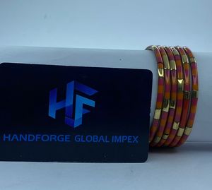 Brazalete de Latón Pulido Chapado en Oro Hecho a Mano, de Moda, con Diseño Tribal Fusion, Artesanía Metálica Antigua Moderna y Trabajo Tradicional de Hueso y Resina - Product Image 4