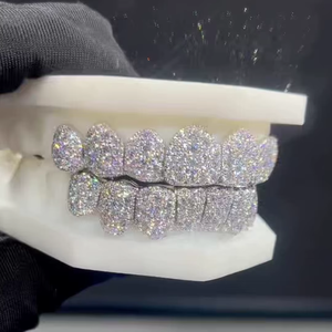 Grillz classiques en argent 925 avec diamants de laboratoire certifiés IGI, bijoux de luxe en argent sterling de qualité supérieure VVS - Product Image 3