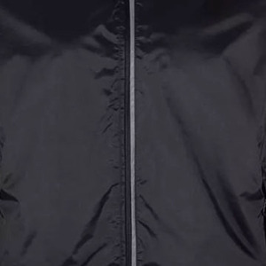 Vestes coupe-vent légères pour hommes, imperméables à capuche, parfaites pour la protection contre le vent et la pluie, postées par Dress Sports - Product Image 4