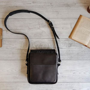 Sacs bandoulière en cuir pour hommes à prix abordable, sacs bandoulière en cuir personnalisables selon votre design, sacs bandoulière en cuir 2026 en vente - Product Image 2