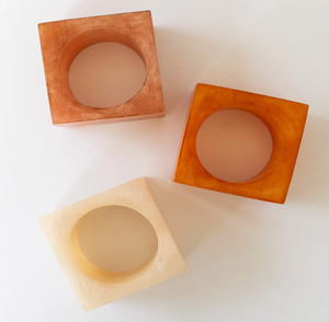 Good Quality <b>Resin</b> Napkin Rings Dinner <b>Table</b> Used Slice <b>Resin</b> <b>Top</b> Napkin Ring Metal Ring At Lowest Price - Product Image 6