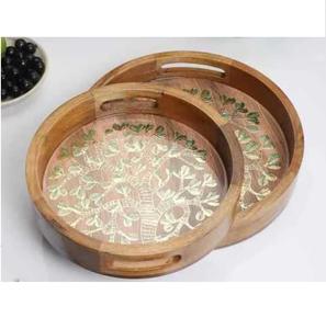 Plateau de service en bois de qualité durable, forme arrondie, finition émaillée, pour la restauration et la décoration de comptoirs. - Product Image 2