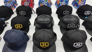 Gorra de Moda Urbana Personalizada con Diseño Moderno de Seis Paneles, Material de Algodón Suave y Producción OEM para Marcas de Moda - Product Image 3
