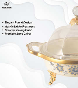 Plato para servir con tapa transparente tipo domo, material de porcelana fina, aspecto moderno y lujoso de alta calidad con soportes dorados. - Product Image 3