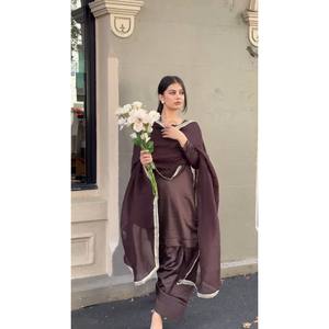 Conjunto de Fiesta de Satén ZSR Designer Coffee - Hermoso Top y Pantalón XL con Dupatta 100% Poliéster, Elegante y con Estilo - Product Image 3