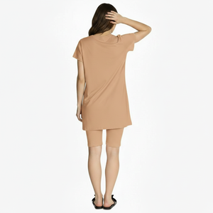 Ensemble deux pièces décontracté pour femme : T-shirt imprimé à col rond et manches courtes, et short longueur genou, coupe régulière et respirant - Product Image 2