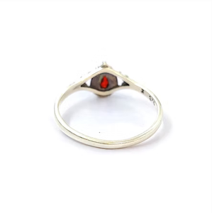 Elegant 925 Sterling Silver <b>Ring</b> 1.8 Grams Featuring <b>Garnet</b> Natural Gemstones Trendy Jewelry - Product Image 4